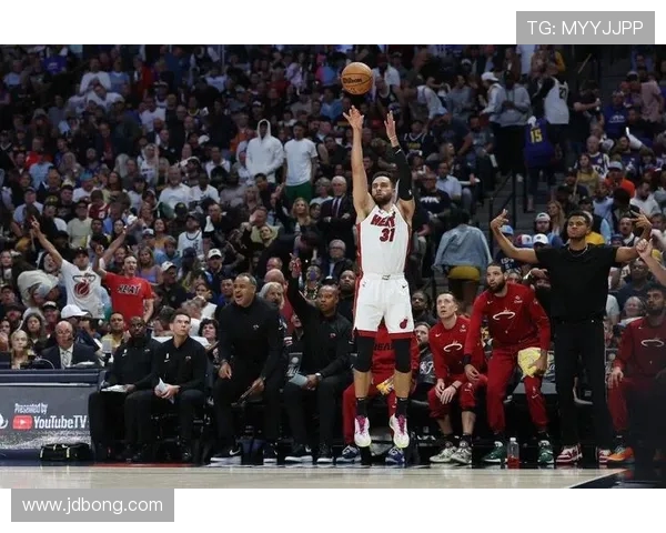 2007年NBA总决赛热火与湖人的巅峰对决回顾与分析