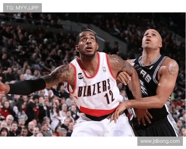 波特兰与亚特的激烈对决赛季精彩瞬间回顾与分析 波特兰与亚特的激烈对决赛季精彩瞬间回顾与分析