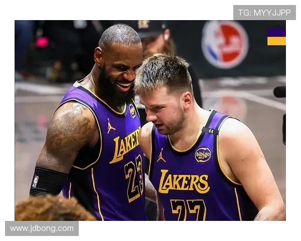 火箭与湖人激战正酣2003年1月17日经典对决回顾