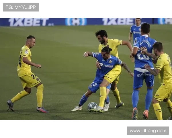 福田黄蜂与东京绿茵激战正酣谁能在赛场上笑到最后