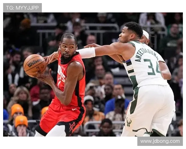 雄鹿与火箭首节较量精彩纷呈球员表现引人瞩目