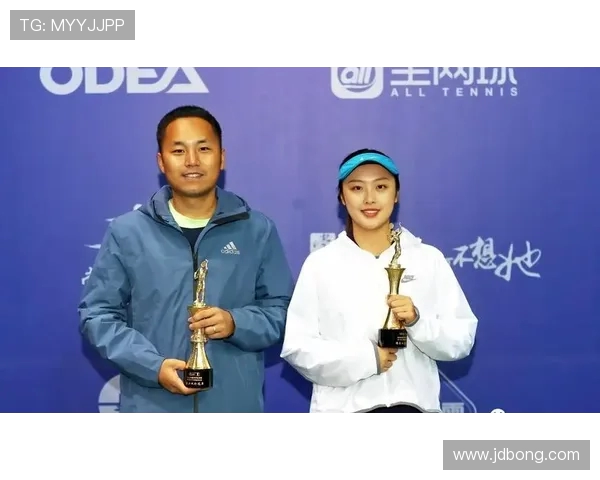 赛后分析：上海网球队与南京网球队默契配合的关键因素与表现探讨