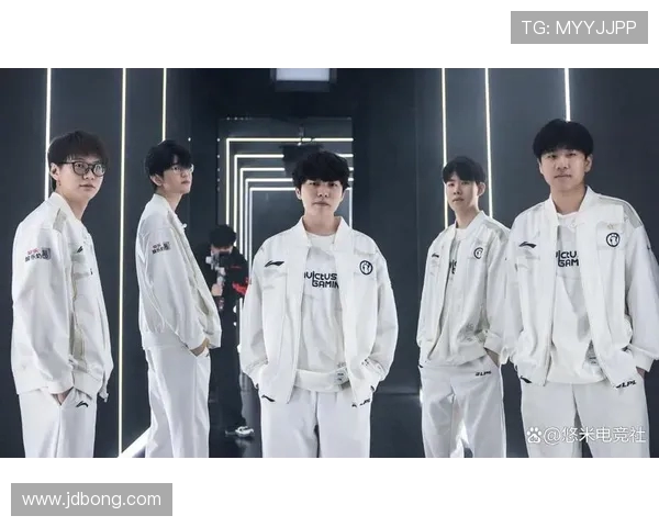 FPX耐力争议引发热议电竞圈对团队表现的深度探讨与反思