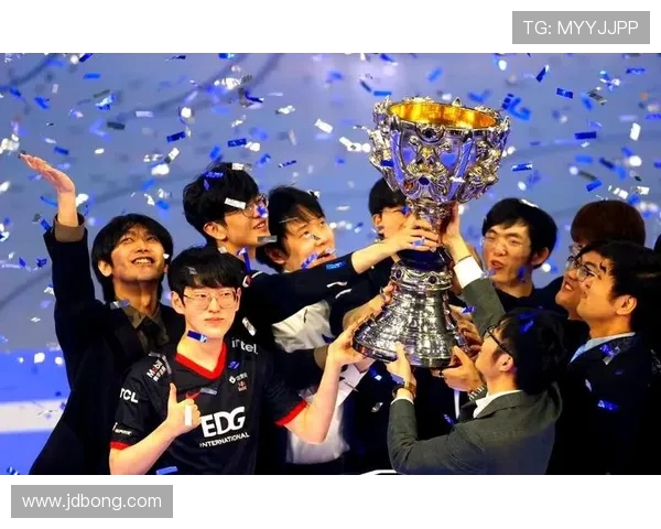 探讨EDG战队的团队协作与默契如何成就英雄联盟赛场的辉煌